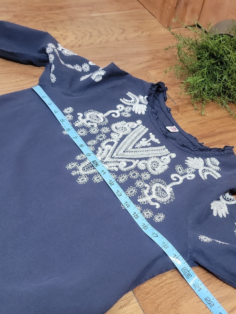Mumianxiu Navy Blue Embroidered Peasant Top - Picture 7 of 12